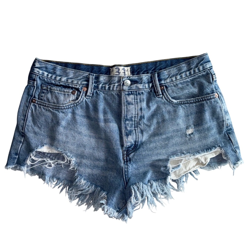 Free People Distressed Button Fly Denim Cutoff Shorts Blue Coastal Boho Size 31 - Picture 2 of 7